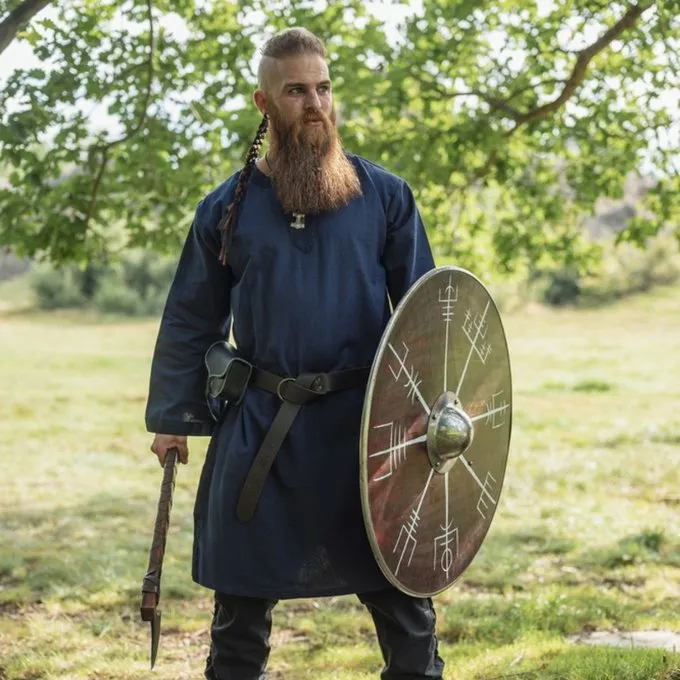 Leonardo Carbone Keltische Tuniek Finn Blauw