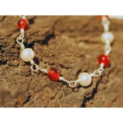 Romeinse Halsketting Met Rode Steentjes
