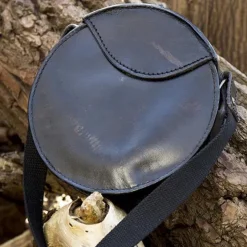 Epic Armoury Ronde Leren Tas, Zwart